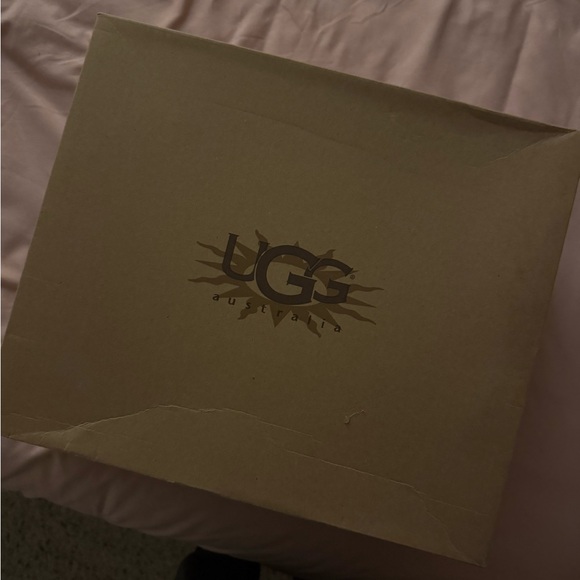 Ugg Australia boots. Tall style chestnut color - Picture 5 of 7